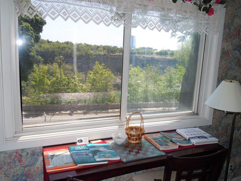 Glen Mhor Bed And Breakfast Ниагарски водопад Екстериор снимка
