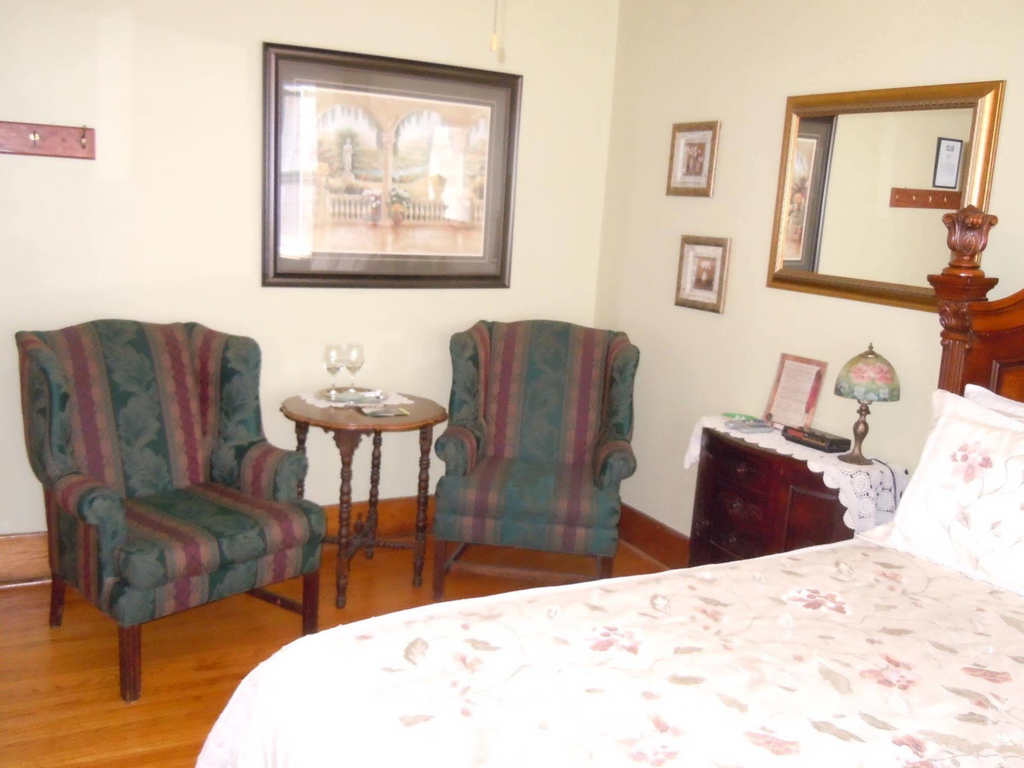 Glen Mhor Bed And Breakfast Ниагарски водопад Екстериор снимка